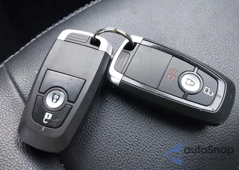 2020 Ford Ecosport Titanium z USA, uszkodzony, nr VIN MAJ6S3KL8LC362521